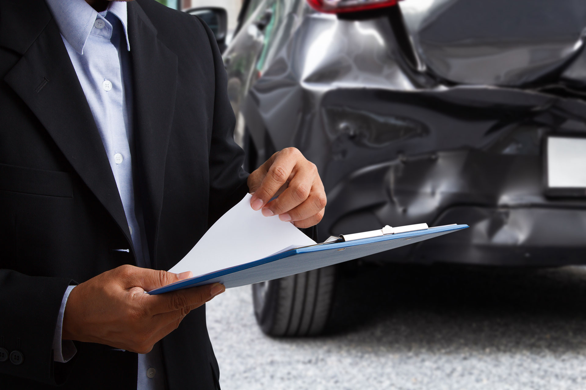 In Pursuit of Justice Unraveling the Complexity of Car Accident Claims with Our Seasoned Lawyer