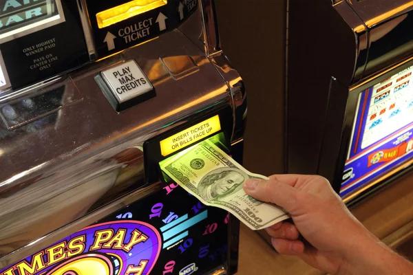 Compare 8ID SLOT with Other Online Slot Platforms